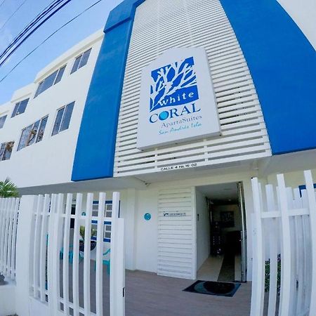 White Coral Apartasuites San Andrés Екстериор снимка